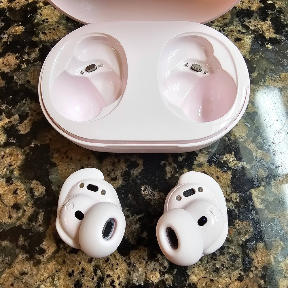 New Bose QuietComfort Earbuds in Petal Pink In-Ear Wireless Bluetooth Headphones - Picture 10 of 12